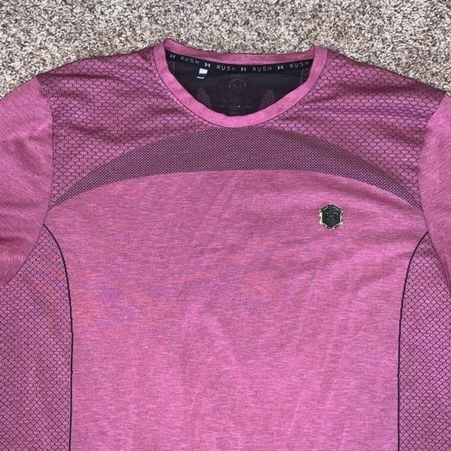 Women’s Under Armour Workout T Shirt Plum moisture wicking workout top size XL